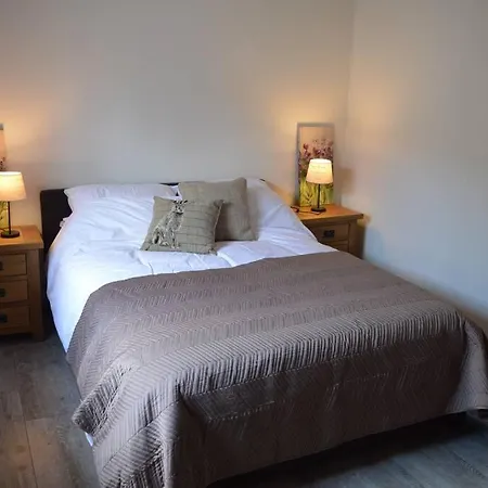 Spacious Stone In Holiday home *